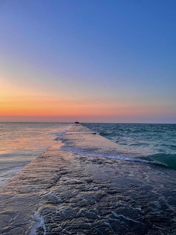 Sur Le Chemin De La Plage Cherbourg-en-Cotentin Exterior photo